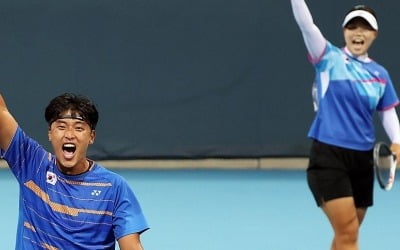 [아시안게임] 소프트테니스 혼합복식, 일본 조에 패해 동메달 획득