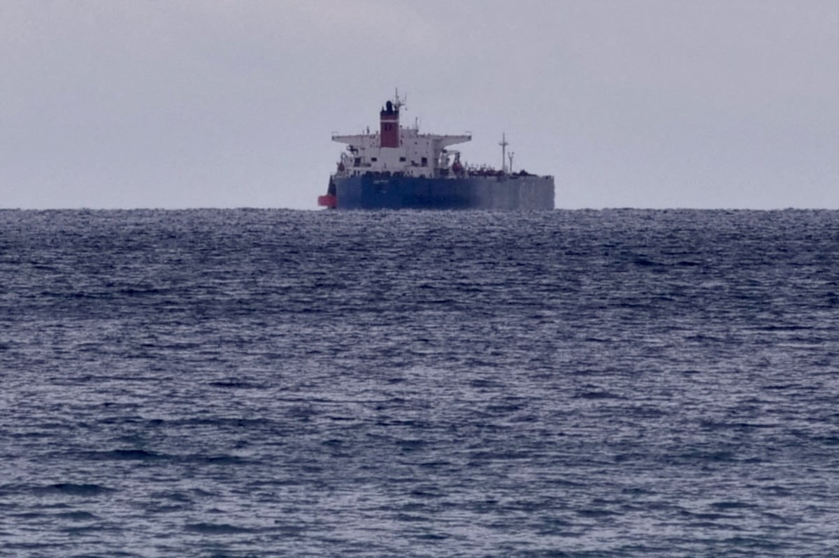 압류된 러시아 국적 유조선 페가스호가 지난 4월 그리스 에비아 섬 카리스토스 해안에 정박해있다. 로이터