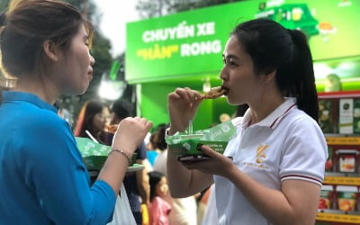 "떡볶이 아니었어?"…베트남서 인기 폭발한 'K푸드트럭' 메뉴