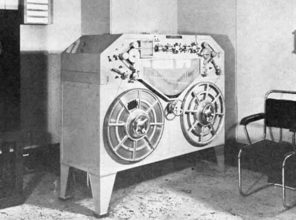 1937 Blattnerphone recorder