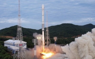 북한 "정찰위성 성공적 발사…궤도에 정확히 진입"