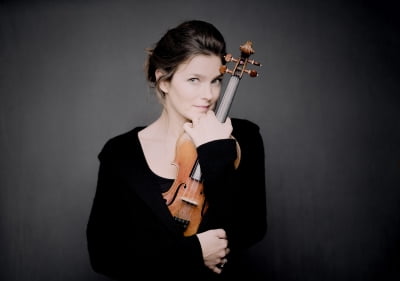 '바이올린으로 할 수 있는 모든 걸 하는 여자' 쟈닌 얀센과 동시대에 산다는 것