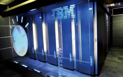 새 먹거리 찾아나선 IBM…'생성 AI'에 5억달러 쏟아 붓는다