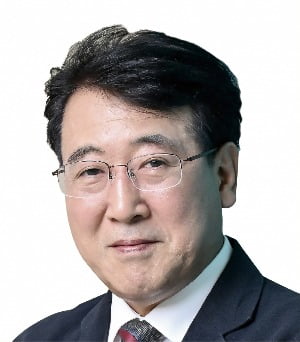 [big story] “총선 이후 집값↓…고점 대비 35% 하락 시 매수 고려”