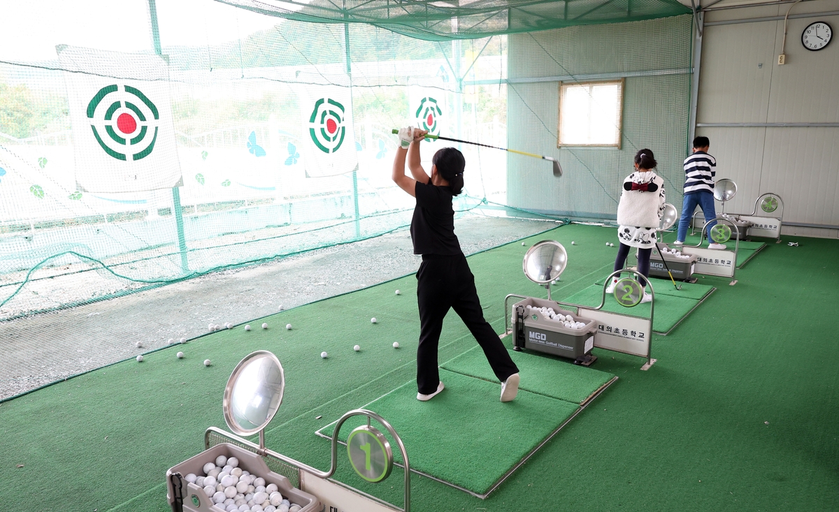 [지방소멸에 맞서다]㉖ 의령 산골 초등학교의 '기적'…"학생들이 몰려왔다"