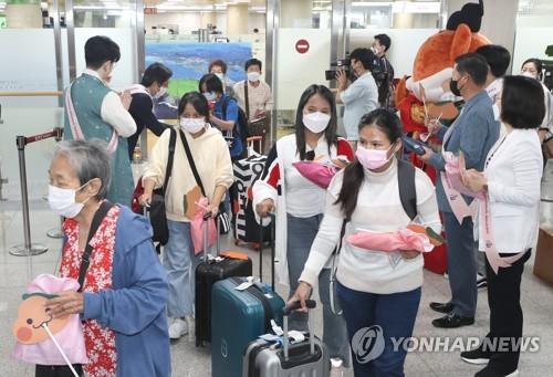 한국 찾는 태국 관광객 '입국 문턱'에 감소세…日 반사이익 얻나