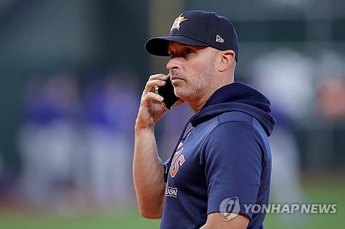 MLB 휴스턴, 차기 감독으로 에스파다 벤치코치 선임