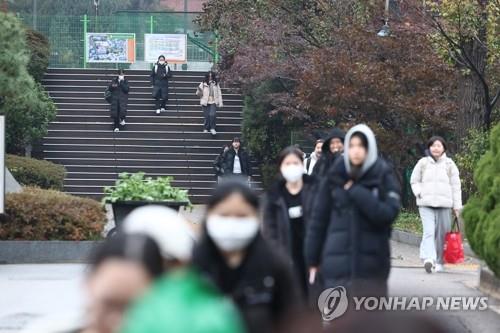 [수능] "지문 긴 국어와 수학 어려웠다…시험 끝나 홀가분"