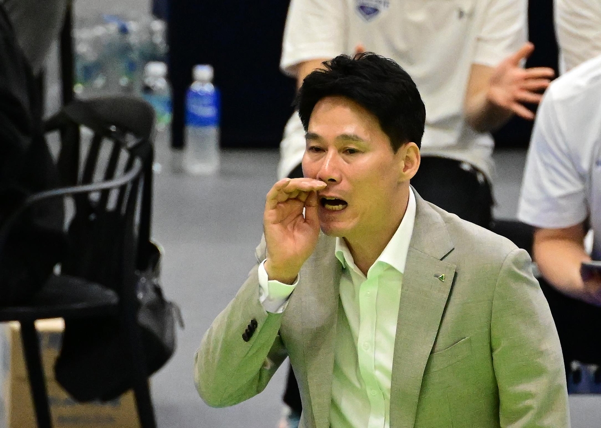 낙승 이끈 강성형 현대건설 감독 "김다인 볼 분배, 효과적"