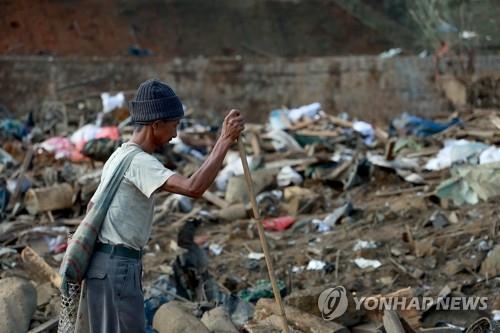 미얀마군, 서부 교전 지역 폭격에 어린이 8명 등 11명 사망