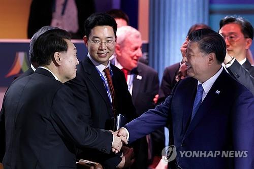 배터리흑연 수출통제 앞 한국에 '괜찮다' 신호 보낸 중국