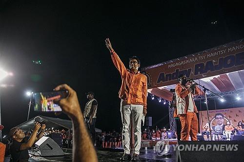 마다가스카르 현 대통령, '야권 불참' 대선서 연임 성공