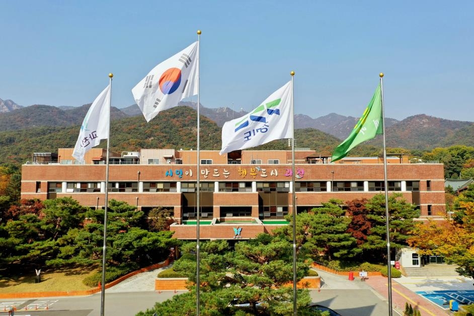 여론조사 이어 오세훈 면담…과천시도 '서울 편입' 논의