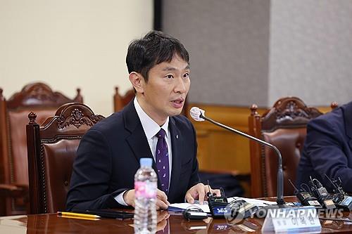 이복현 "해외대체투자 펀드 사후관리·투자금 회수에 힘써야"