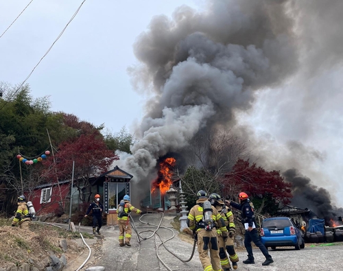 울산 울주군 사찰 불…인명피해 없어(종합)