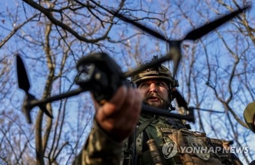 우크라, 크림반도 진격 발판…"러, 지옥불 퍼부어"