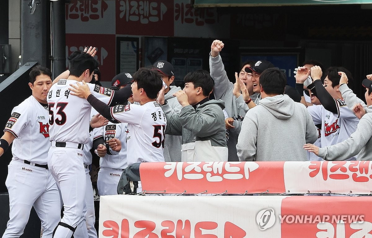 2연패 후 3연승 '반전'...kt 한국시리즈 진출