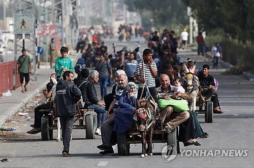 "가자 대피로 6시간 개방"…필사의 탈출 행렬