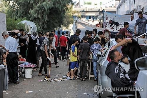 "이스라엘군, 가자지구 최대 병원 공습…13명 사망"