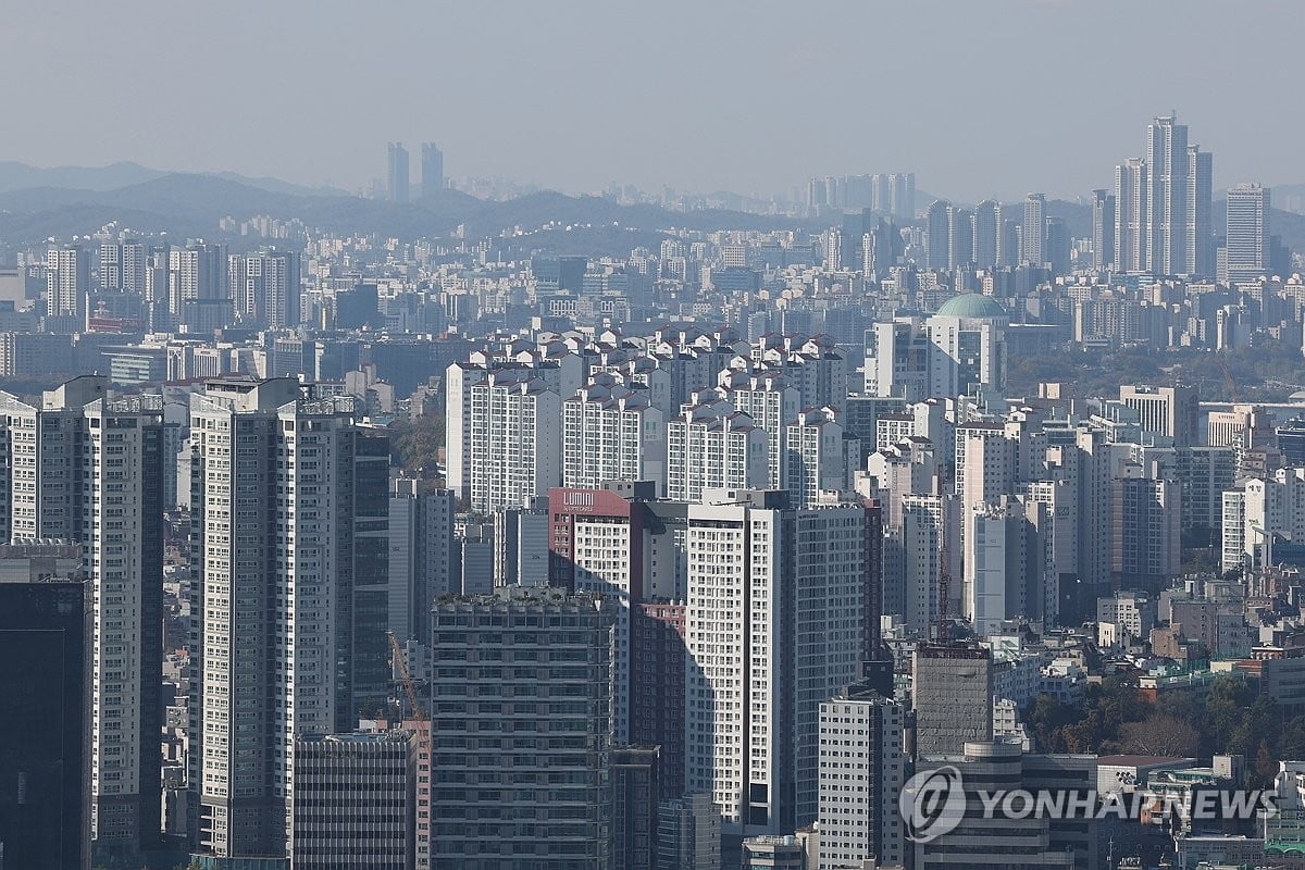 내년 '보유세 폭탄' 없다…공시가 현실화율 동결