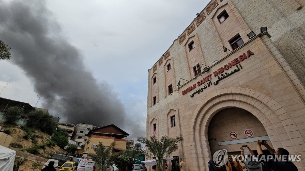 "이스라엘군 가자 병원 공습으로 12명 사망"