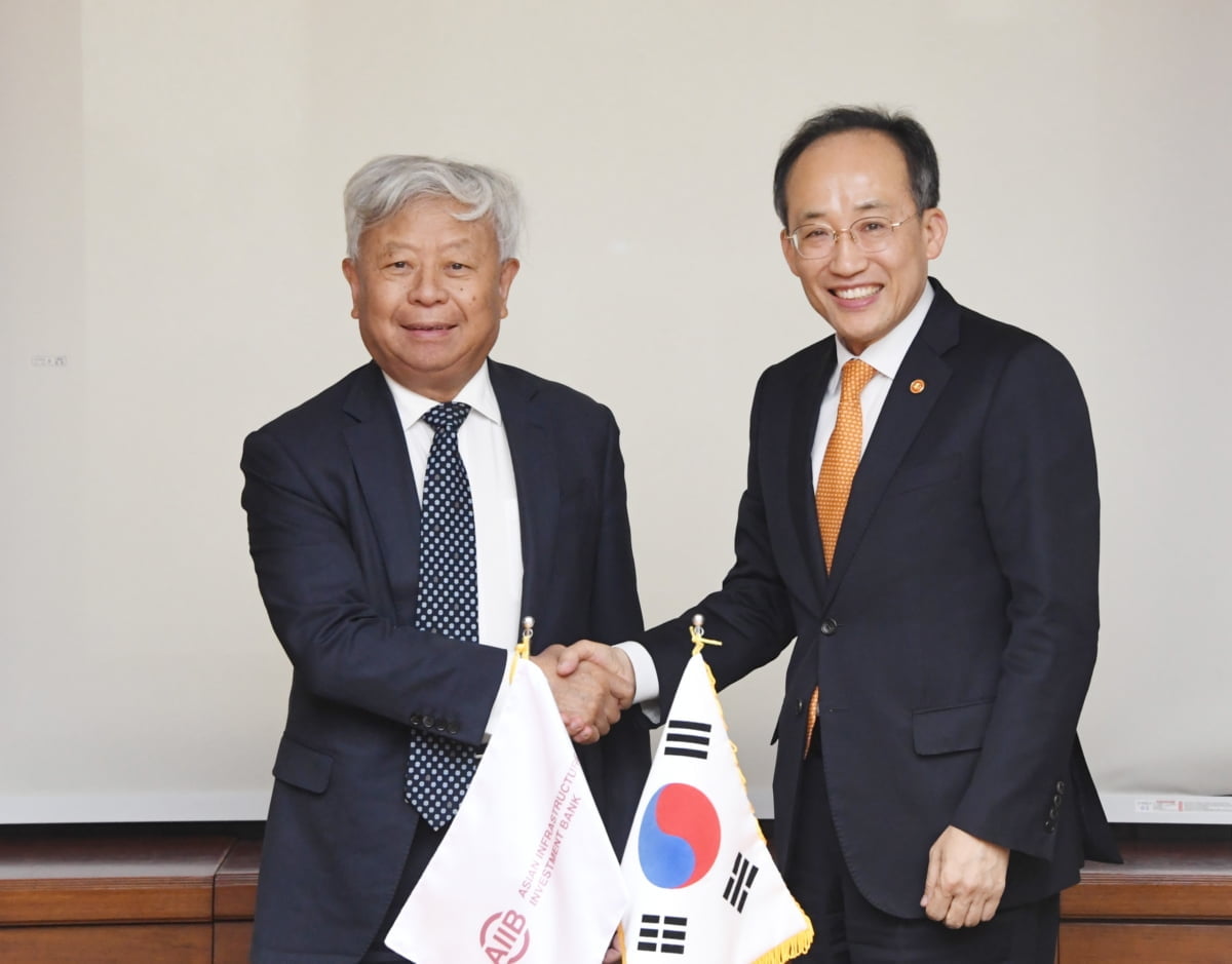 AIIB 총재 만난 추경호…“한국 기업, 투자사업 참여 확대”