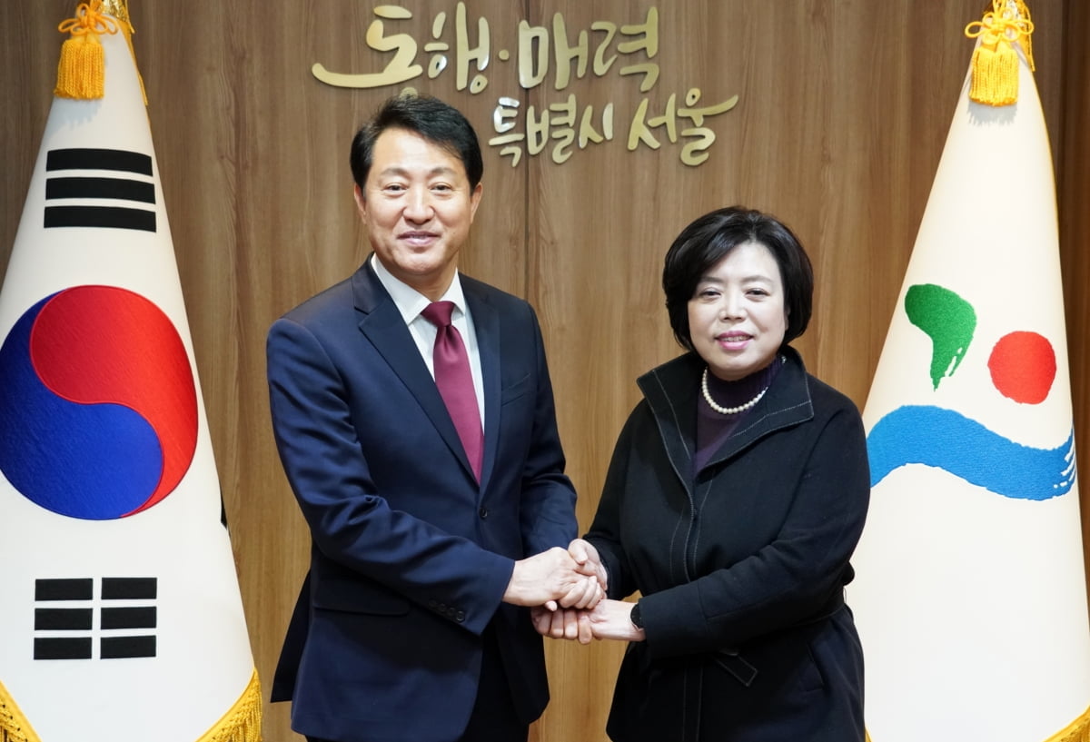 오세훈, 과천시장과 '메가시티 논의'…"과천시민 48% 서울편입 찬성"