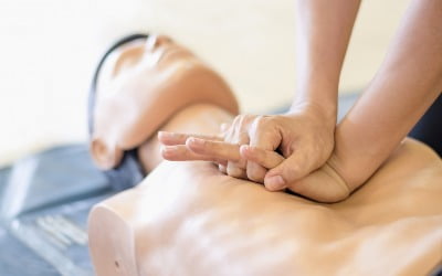 CPR의 중요성…돌 지난 아기 구사일생