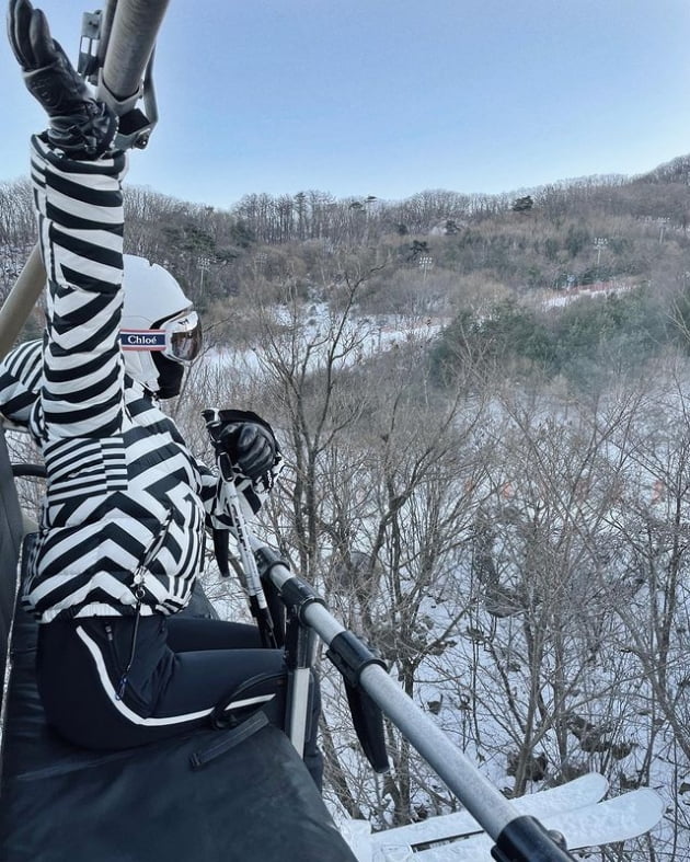 Shin Da-eun, Holly enjoyed skiing on vacation while raising children
