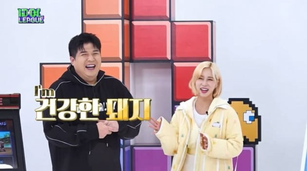 Shindong got into a relationship and gave up on dieting.