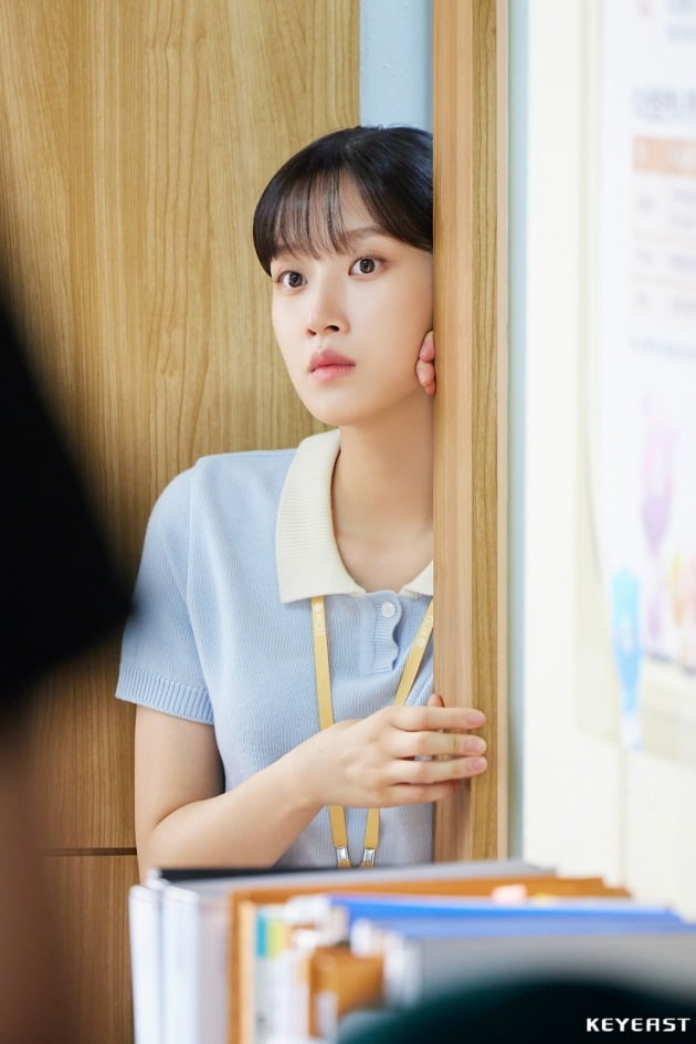 Moon Ga-young explodes with ‘Jangku Beauty’ outside of the camera