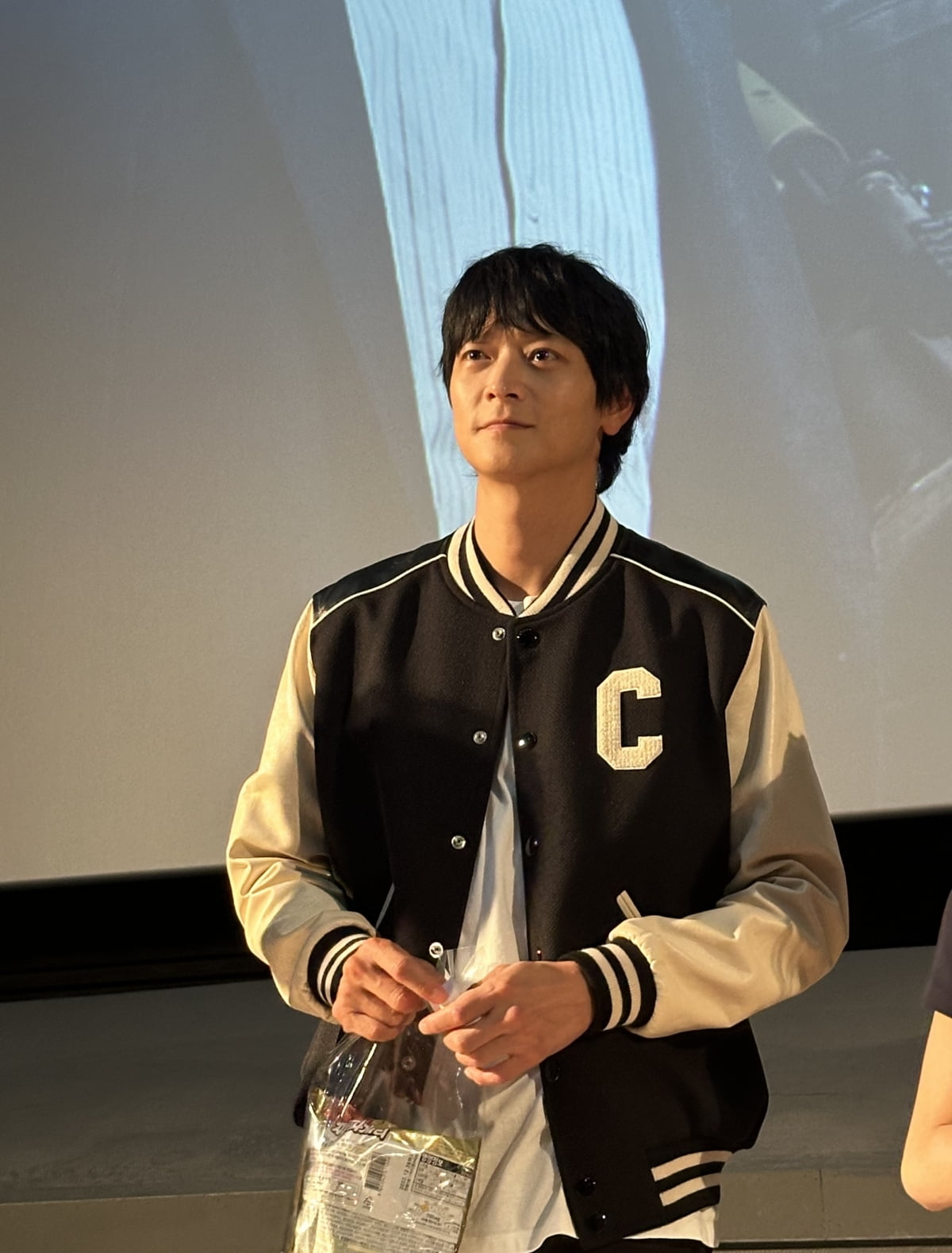 “Let’s go to the theater to see Kang Dong-won → Park So-yi”… ‘Dr. Cheon’ stage greeting ‘Hot response’