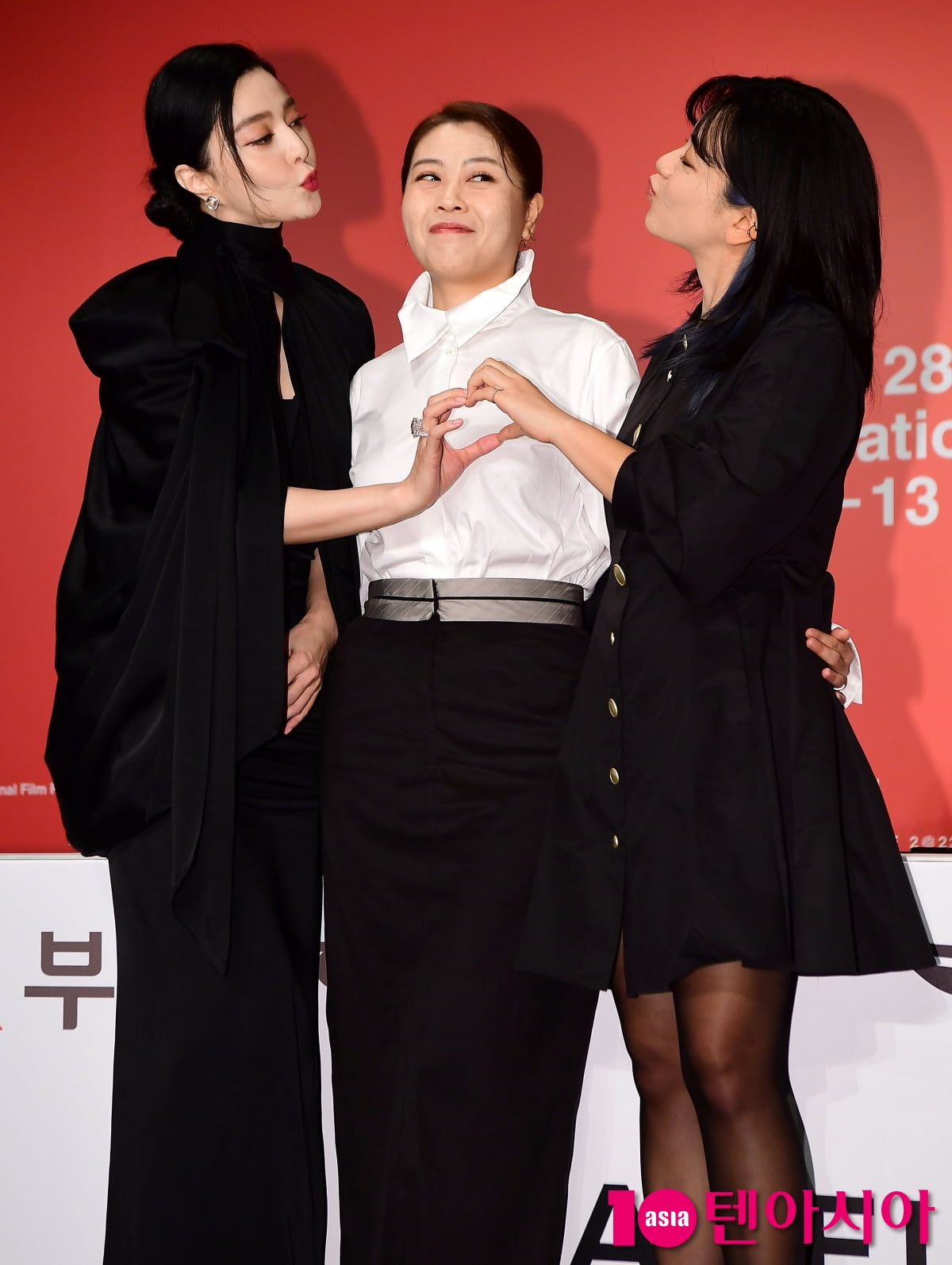After the tax evasion controversy... Fan Bingbing spurs activities in Korea by shouting “I love you” to Lee Joo-young