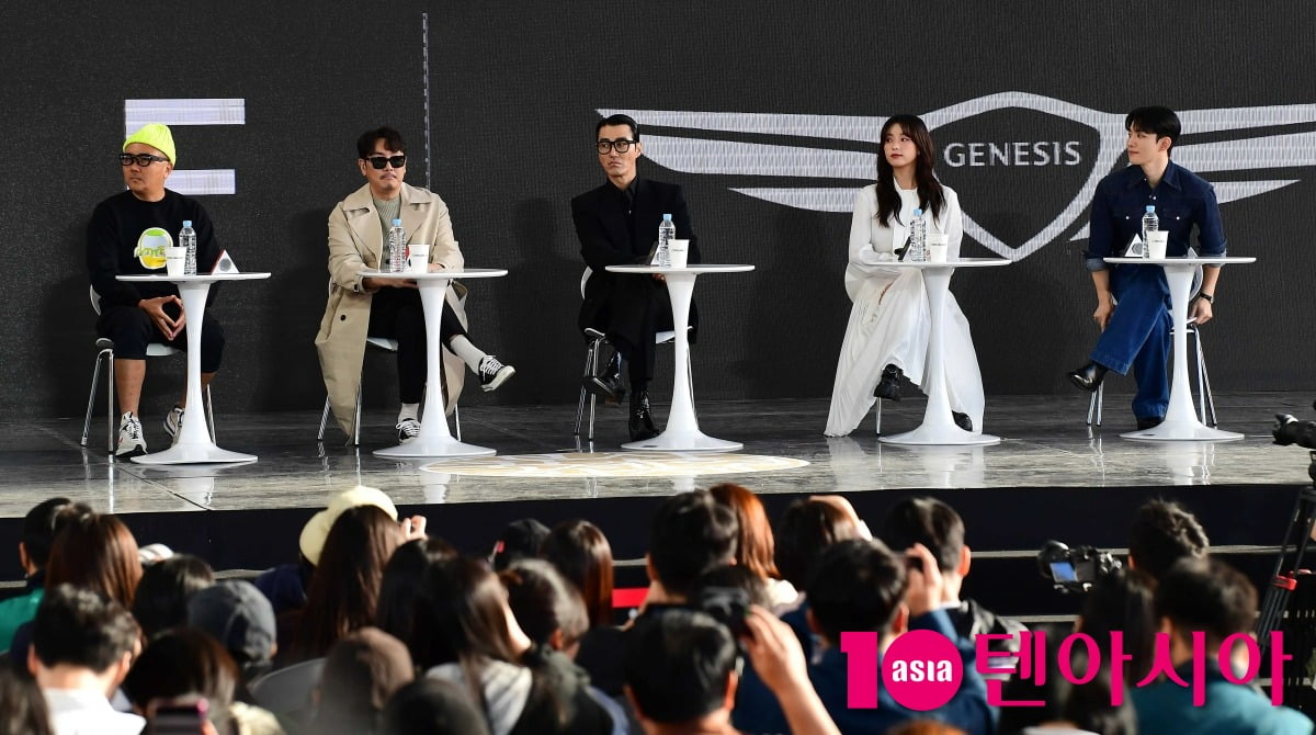 Han Hyo-joo, who watched 'Solo Battle 2', "I feel empty and lonely as if there is a hole in my heart. What should I do?"