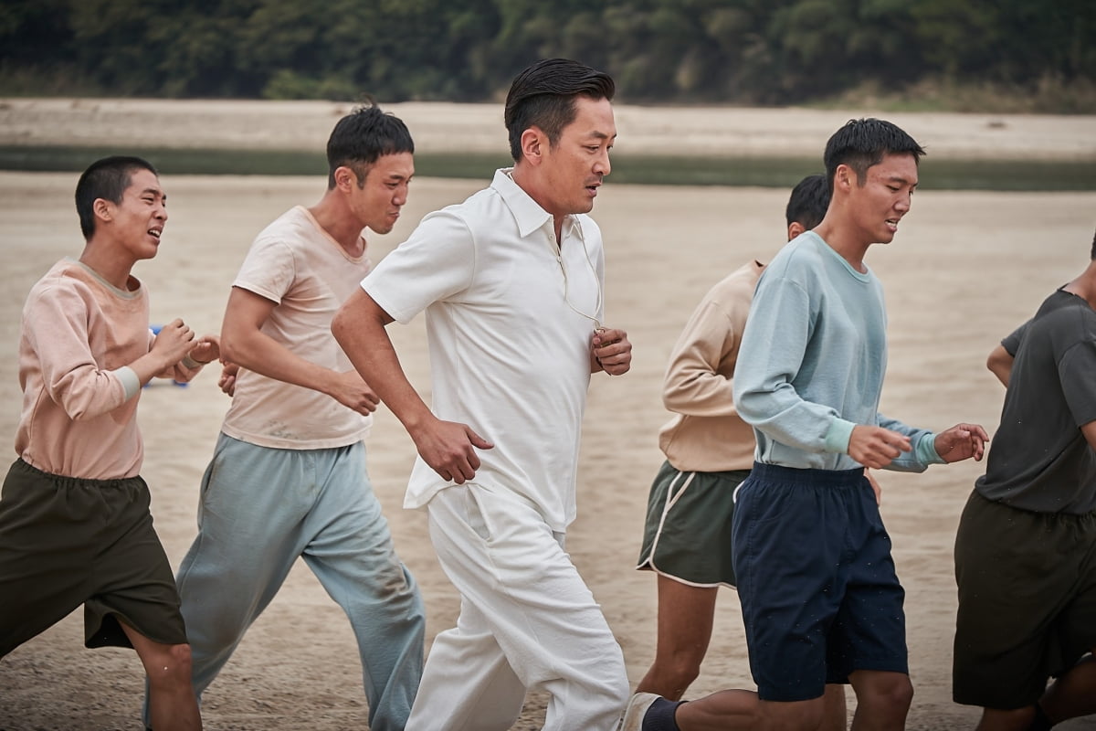 '1947 Boston' Bae Seong-woo, only watched Ha Jung-woo and played all his life? “Fact NO”