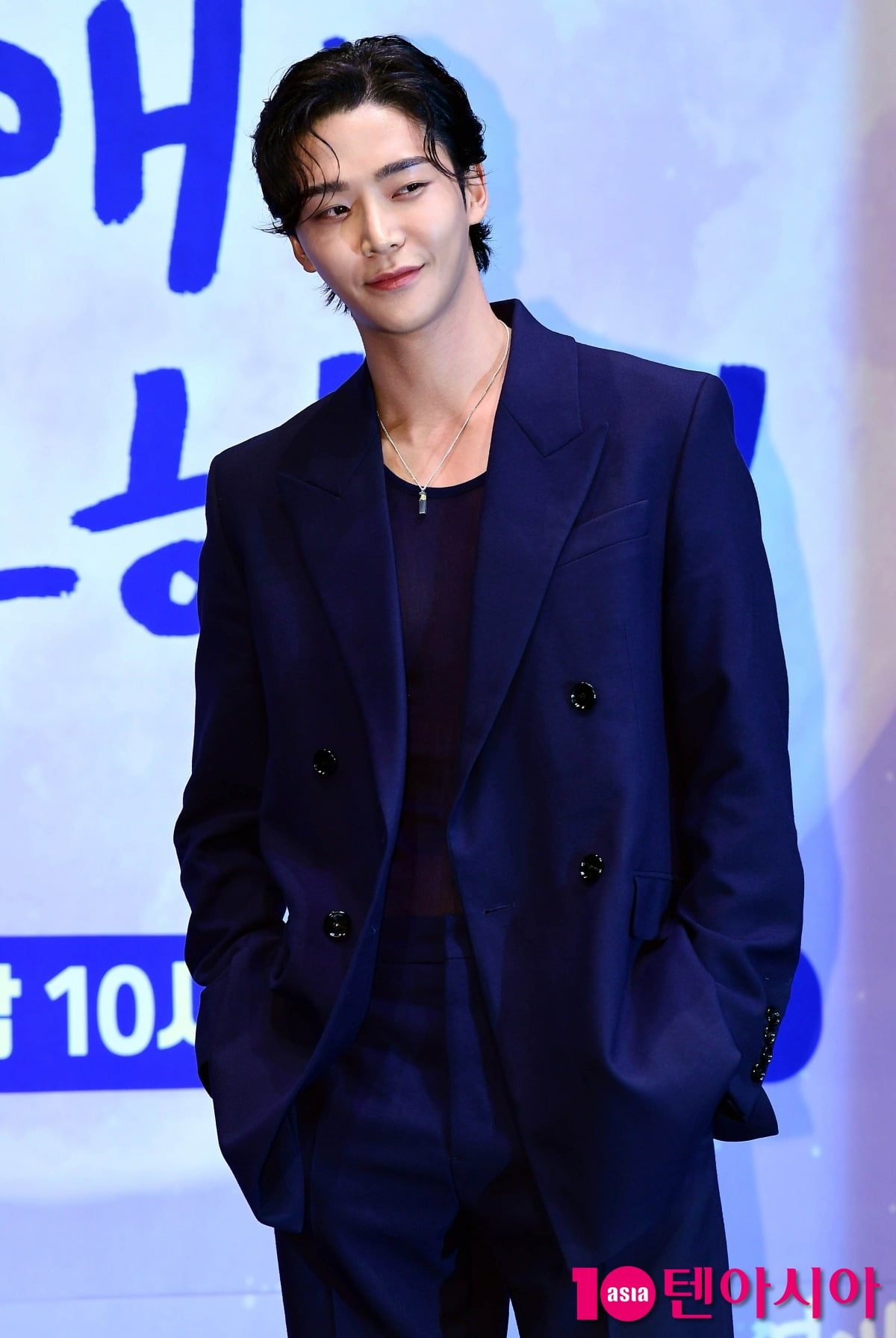 After leaving SF9, attention is focused on Rowoon, the second act of his career as an actor.