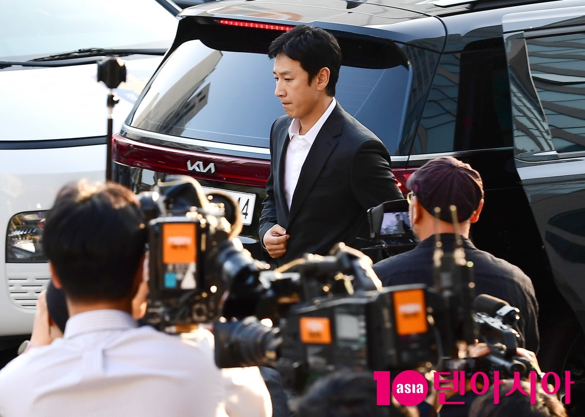 'Hair negative' Lee Sun-kyun, key issue 3 in the second summons investigation today (4th)