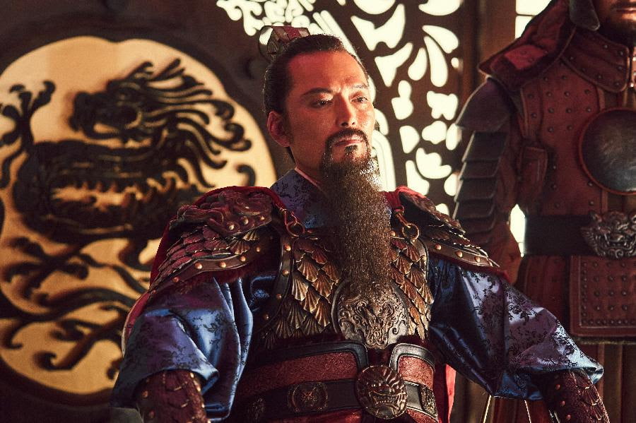 Admiral Yi Sun-sin, expressed by Kim Yun-seok in the movie ‘Noryang’, is coming