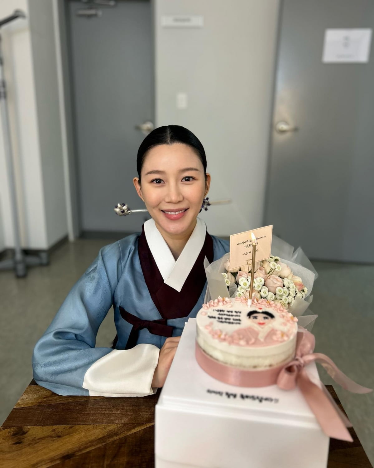 '이승기♥' 이다인, 임신 중 '연인' 마지막 촬영 완료 "은애 퇴근, 보내려니 아쉬워"