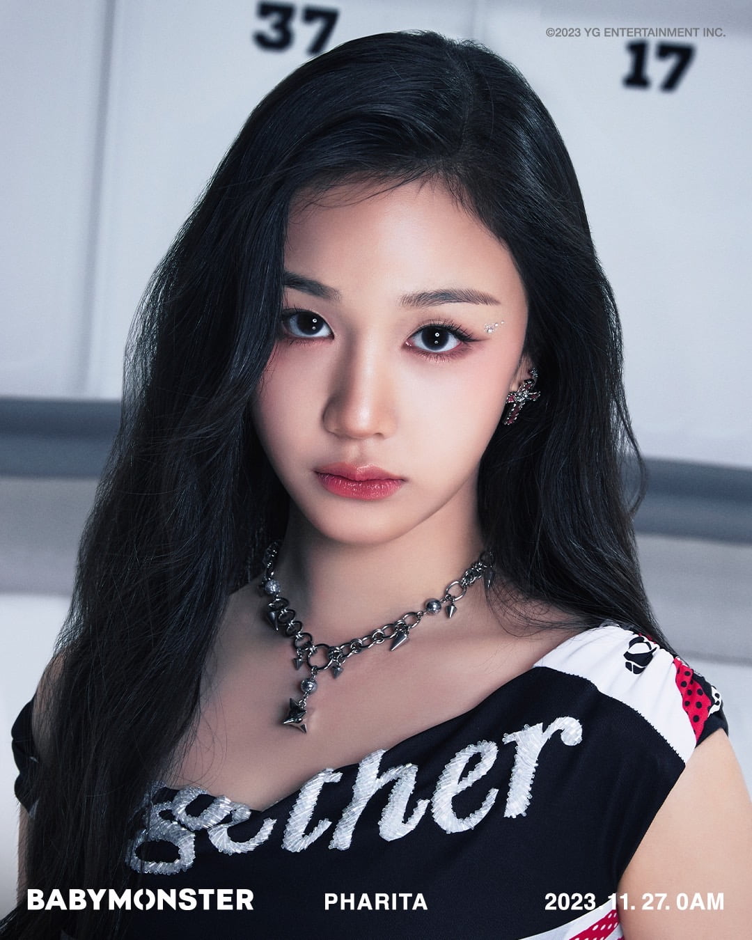 YG Baby Monster reveals Pharita from Thailand... 1226:1 pierced 18 year old