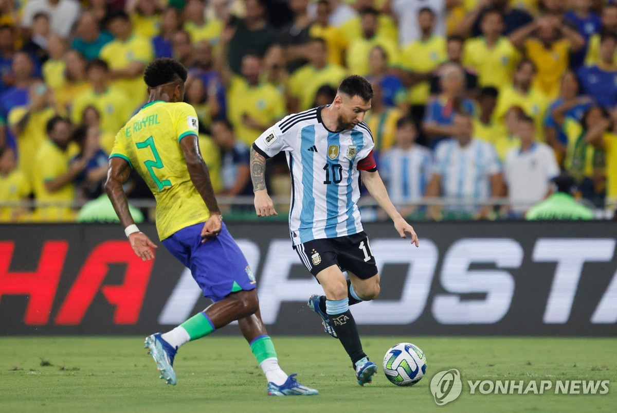 아르헨, 관중 소요로 지연된 월드컵 예선 브라질 원정서 1-0 승