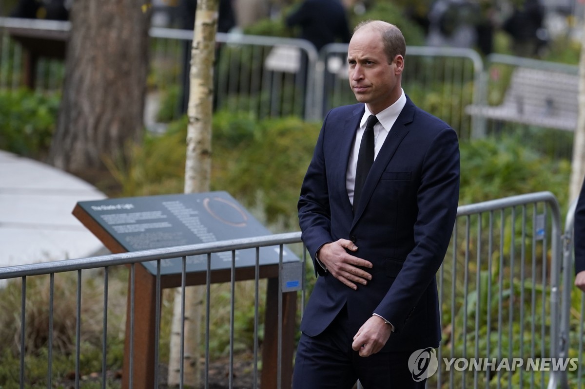 '맨유 전설' 보비 찰턴, 맨체스터 대성당에서 장례식 엄수