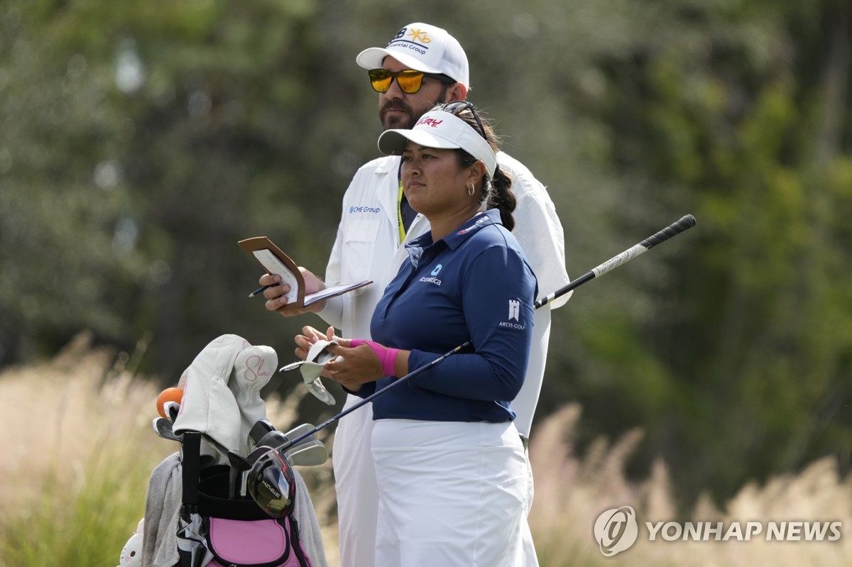 양희영, LPGA 투어챔피언십에서 하타오카와 우승 경쟁