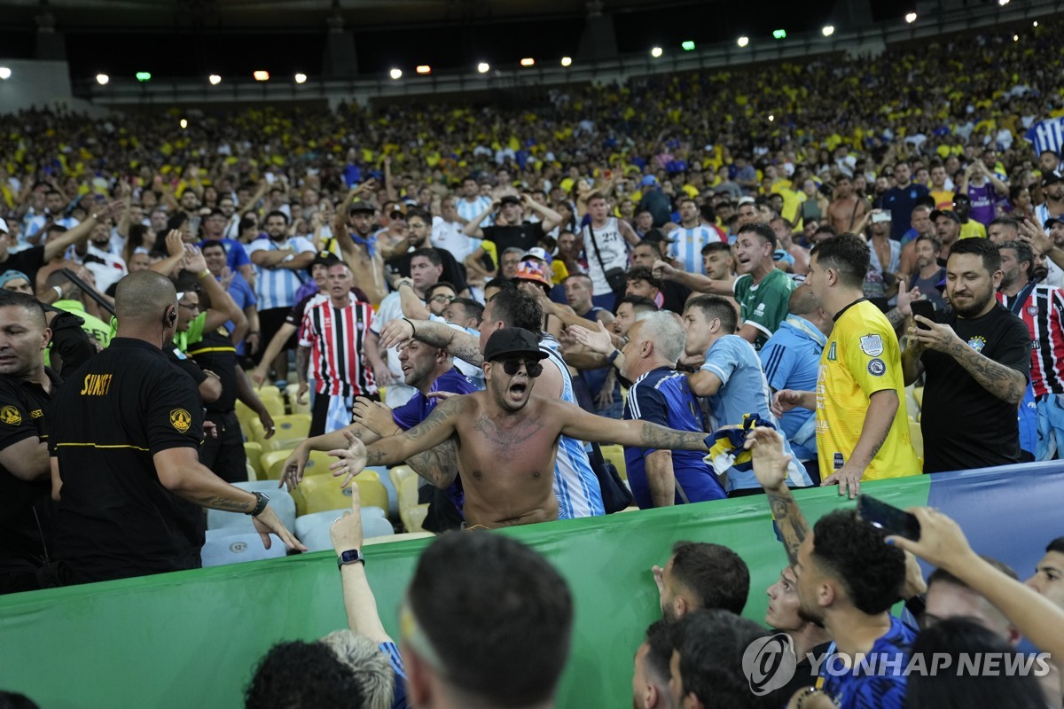 FIFA, '관중 소요' 브라질·아르헨 축구협회 징계 절차 시작