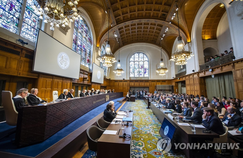 "그 석유 내 것"…베네수-가이아나 '국운 건 영토 분쟁'