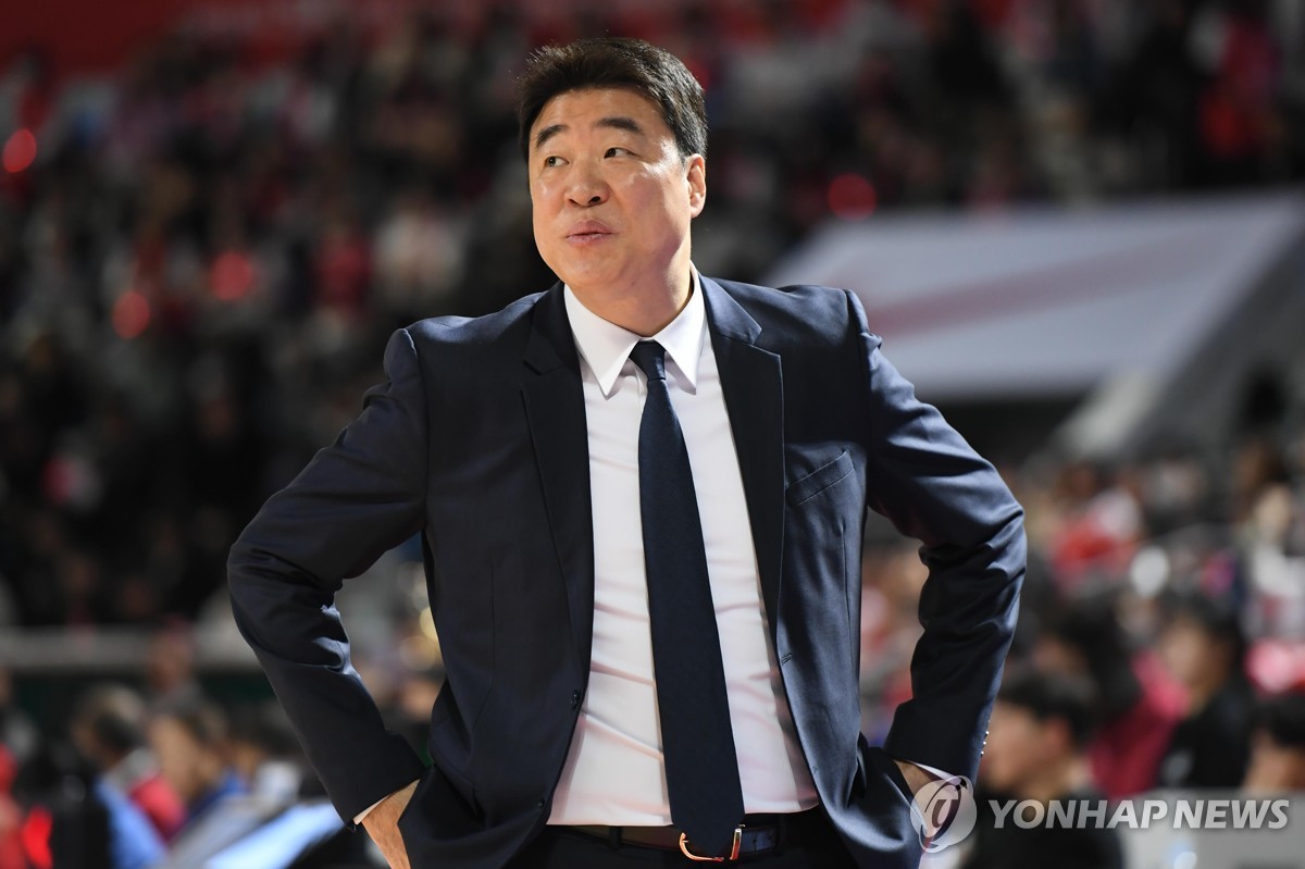 KBL, 심판에게 폭언한 은희석 삼성 감독에게 20만원 징계