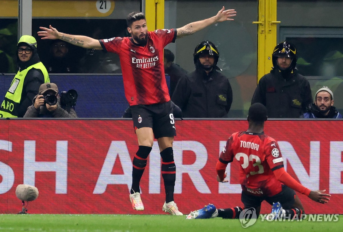 PSG, AC밀란에 1-2 역전패…교체 투입 이강인은 '골대 불운'