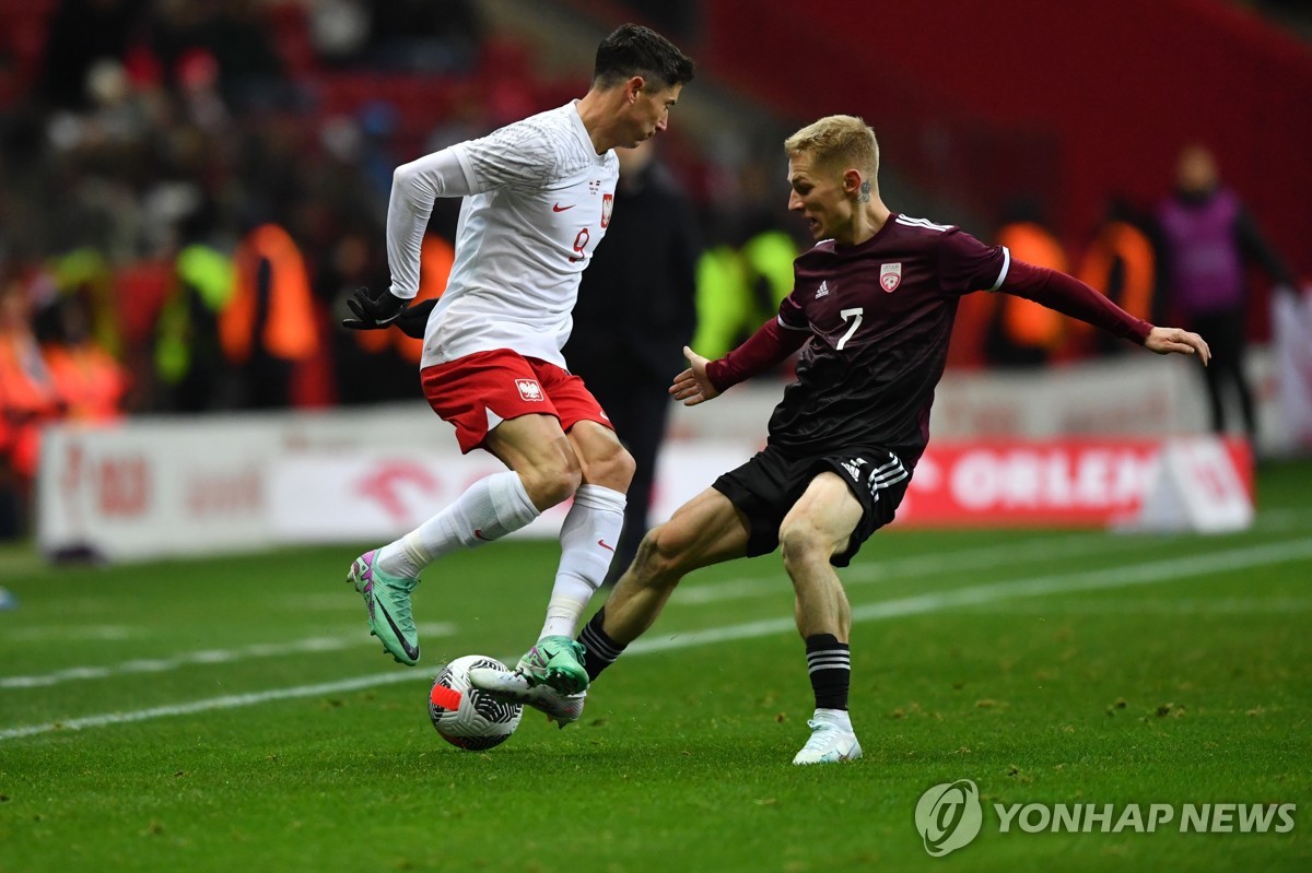 독일 축구, 감독도 바꿨는데 또 연패…오스트리아에 0-2 완패