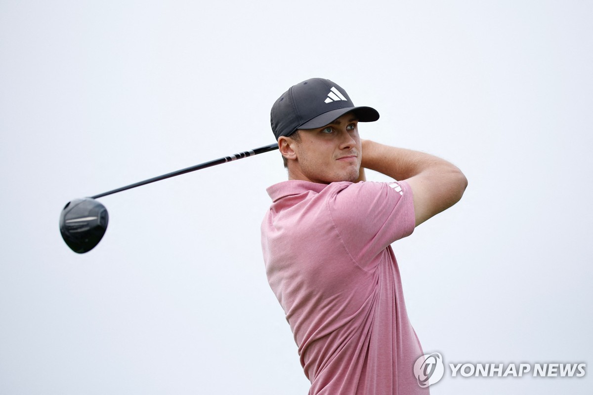 스웨덴 신예 아베리, 61타 불꽃타…PGA 투어 첫 우승 도전