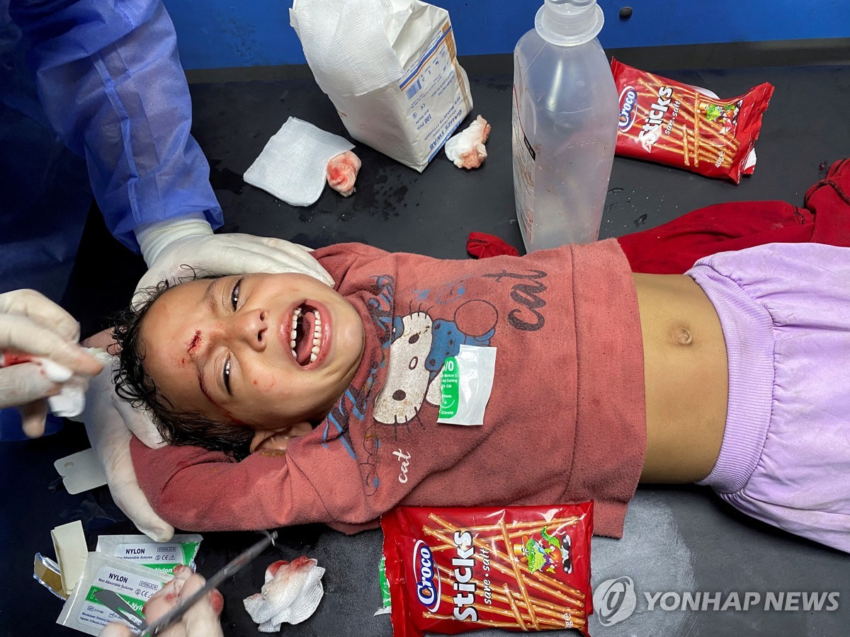 이 지상군 탱크, '하마스 본부 의심' 가자 최대병원 코앞 진격